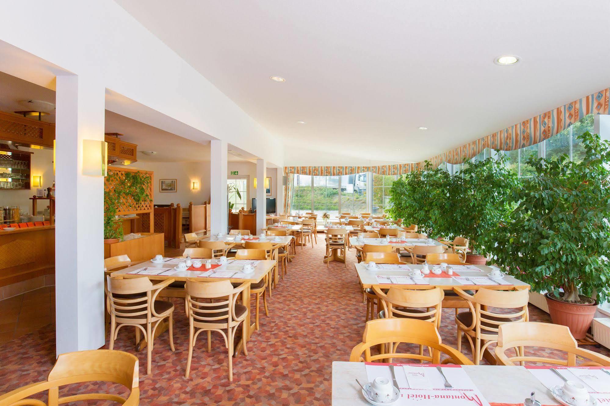 Hotel Montana Lauenau Zewnętrze zdjęcie
